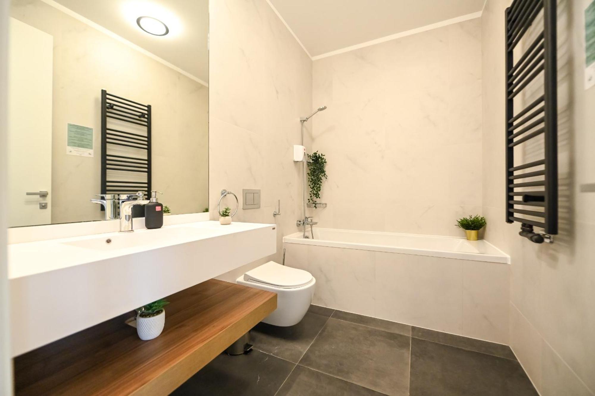 One Verdi Park Exclusive Apartments - Panoramic View & Private Parking Bukareszt Zewnętrze zdjęcie