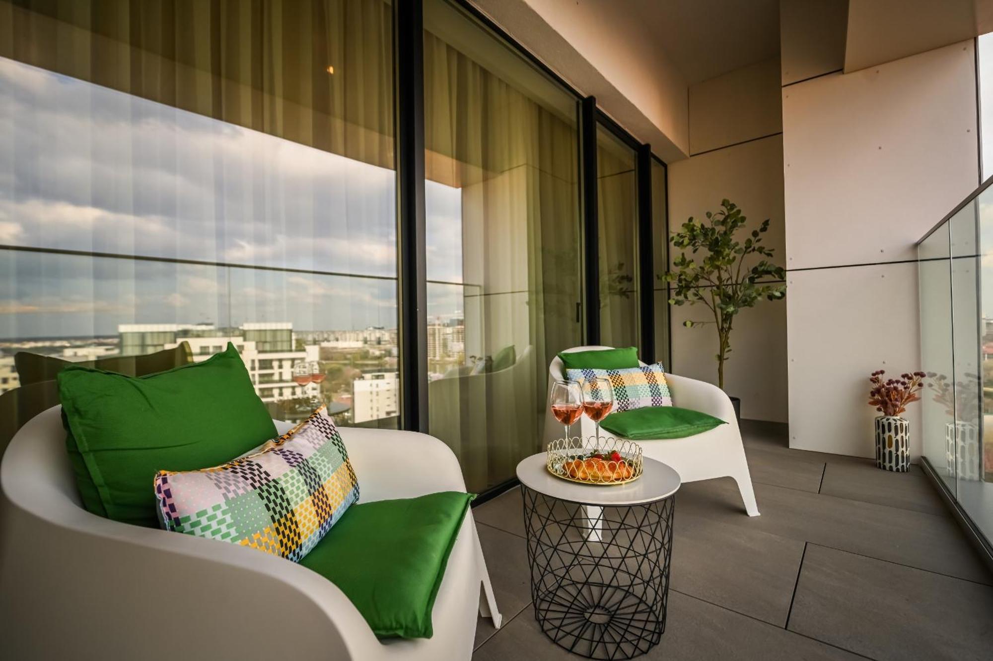 One Verdi Park Exclusive Apartments - Panoramic View & Private Parking Bukareszt Pokój zdjęcie