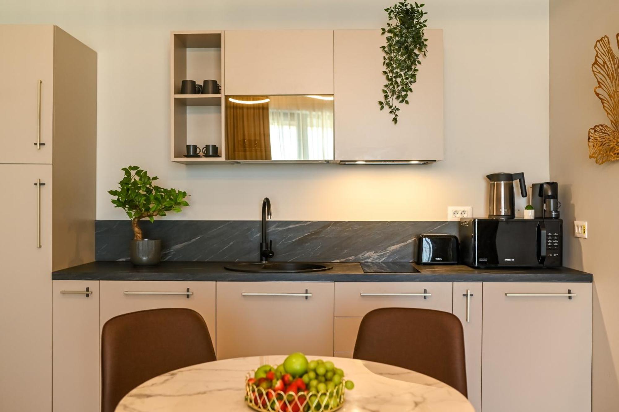 One Verdi Park Exclusive Apartments - Panoramic View & Private Parking Bukareszt Pokój zdjęcie
