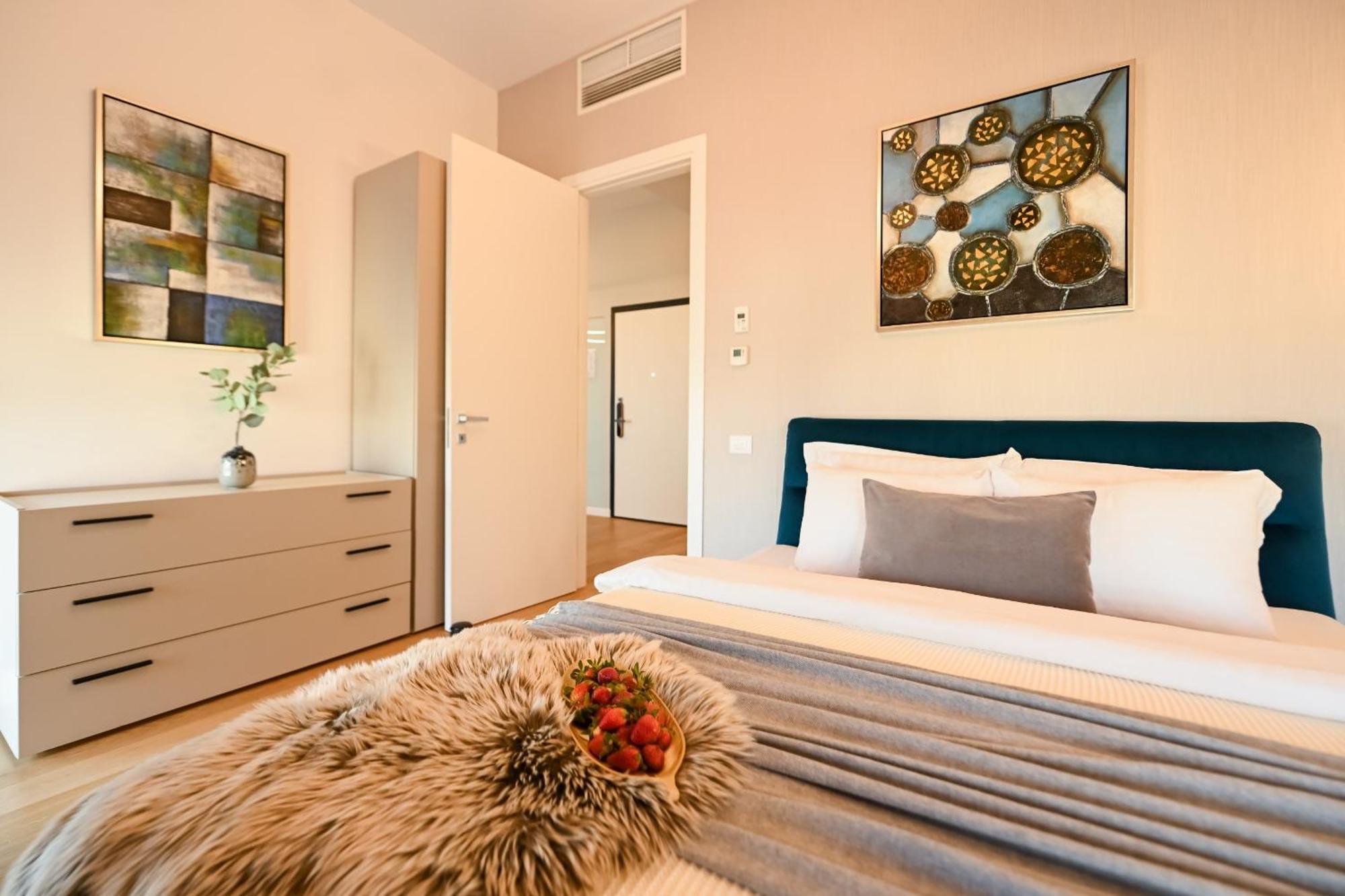 One Verdi Park Exclusive Apartments - Panoramic View & Private Parking Bukareszt Pokój zdjęcie