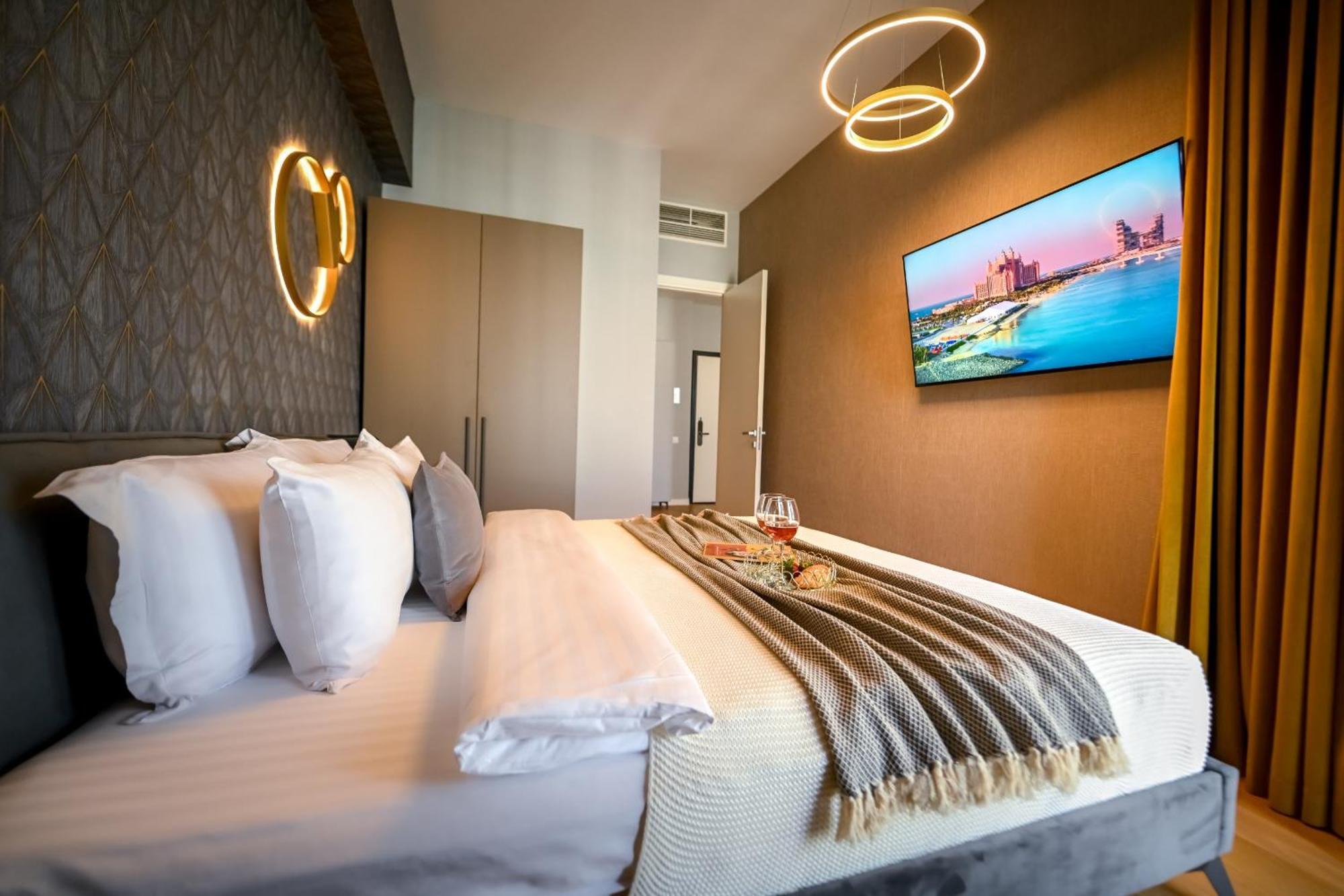 One Verdi Park Exclusive Apartments - Panoramic View & Private Parking Bukareszt Pokój zdjęcie